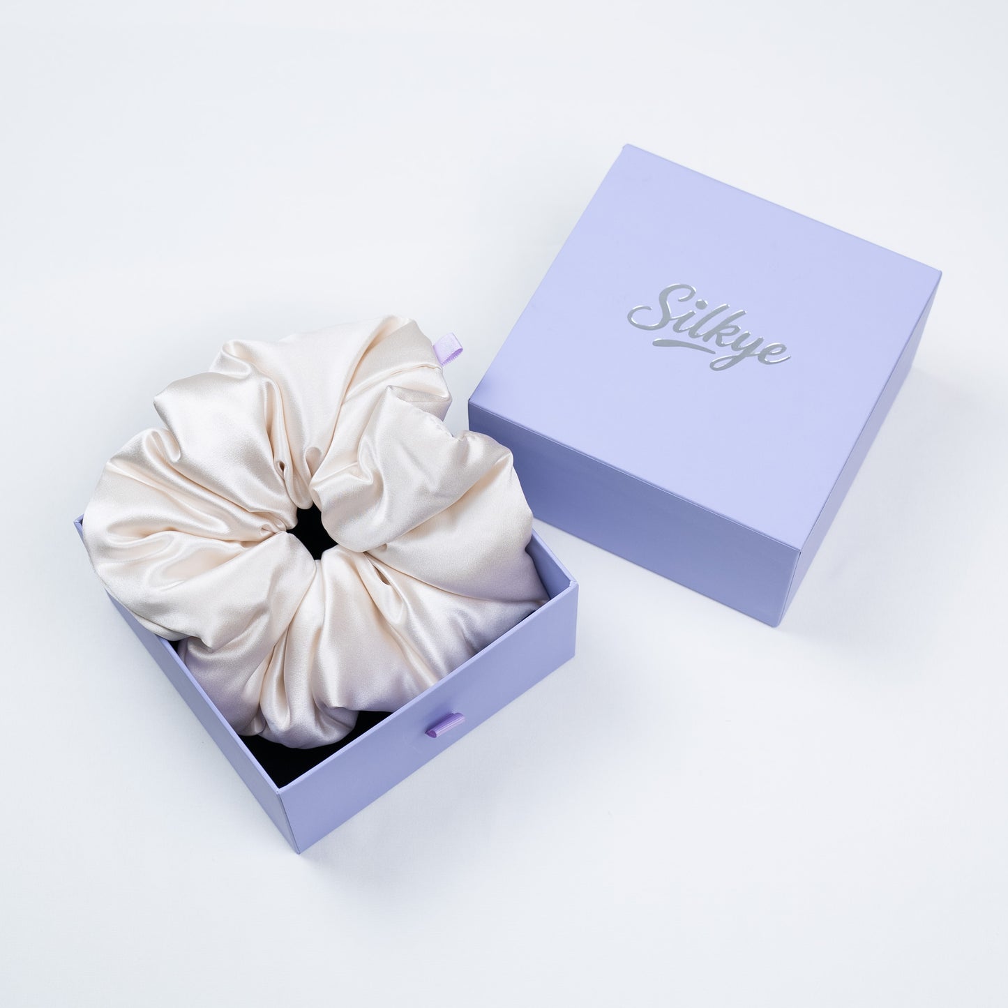 Silk Scrunchie Pearl Luster