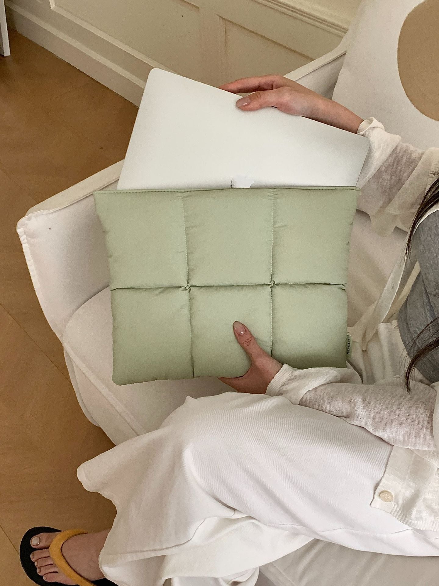 Silkye water proof puffer Macbook / Ipad bag