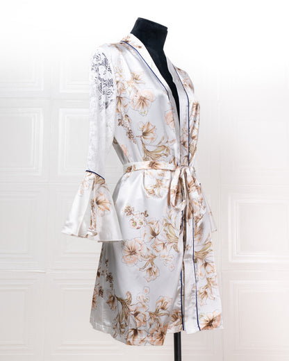Silk Long-sleeve Bathrobe with Lily Pattern and Lace Details - Fever Lingeries