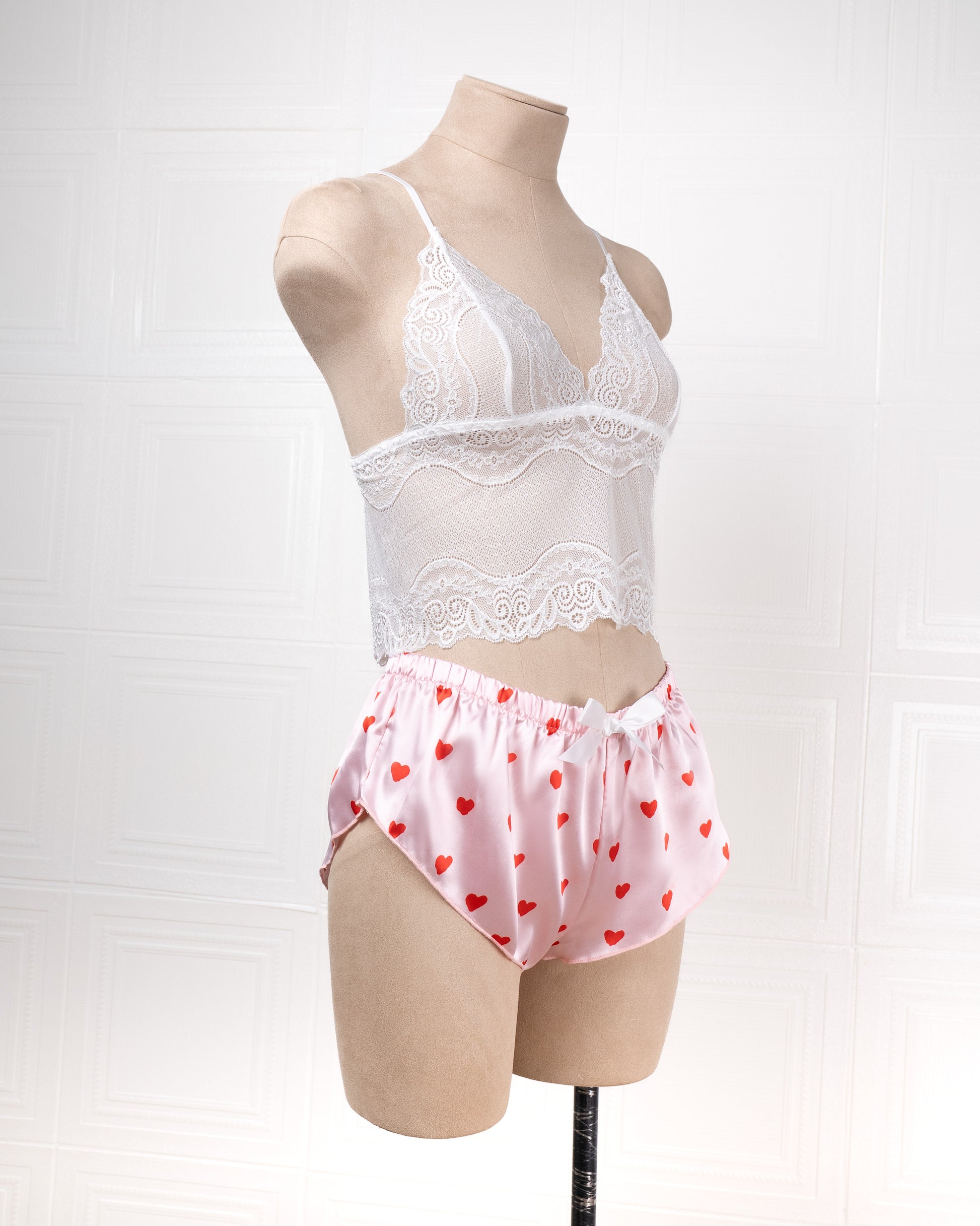 Three-piece Pink Heart-patterned Silk Bathrobe Set - Fever Lingeries