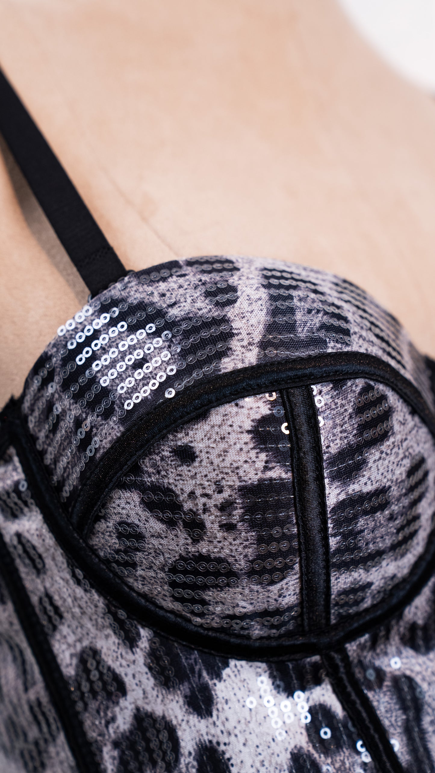 Wild Edge Corset Black