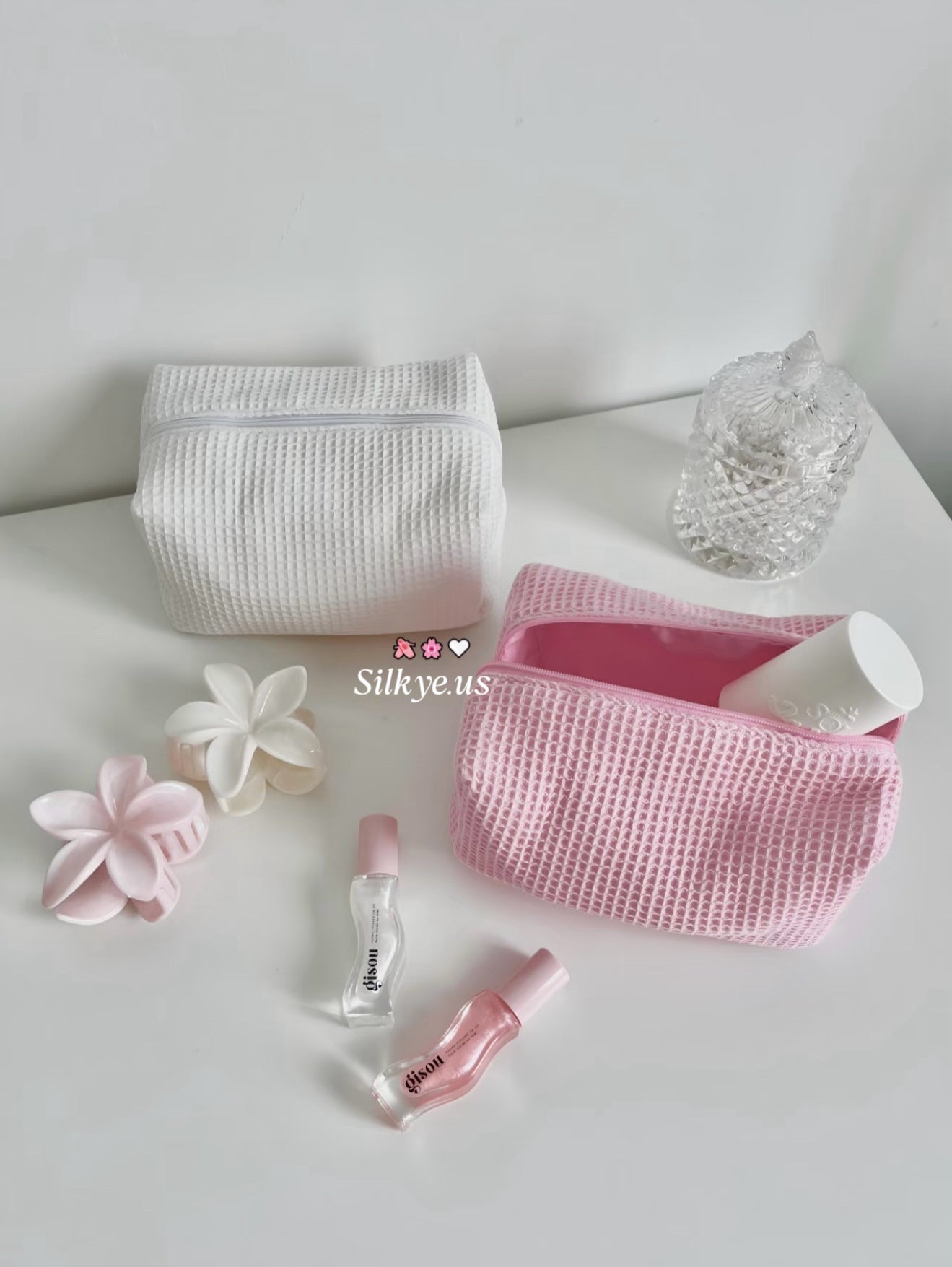 Waffle-patterned Makeup Bag